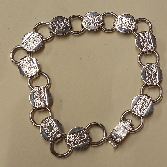 4 for $10 VTG Sarah Coventry Silver Tone Floral Link Bracelet - Picture 9 of 9